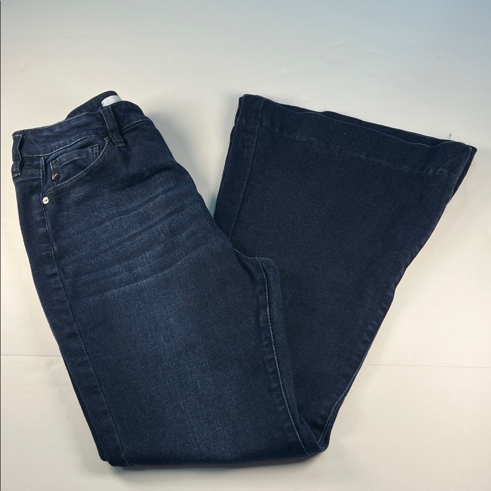 Kancan Women's Dark Blue Flare Bottom Button Fly Jeans Sz 11